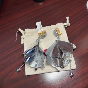 oscar de la renta earrings